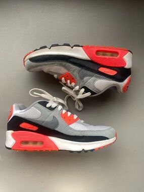Nike Air Max 90